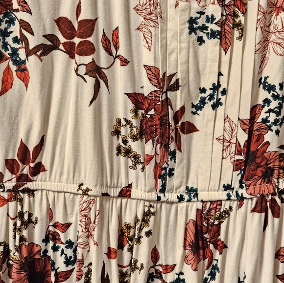 Torrid White Challis Pintuck Skater Floral Dress - Size‎ 2X - Picture 3 of 7